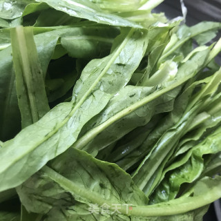 椒香油麦菜步骤1