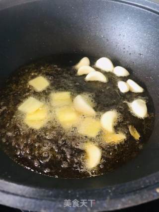 元宝家的三杯鸡步骤5