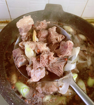 黄焖牛肉步骤3