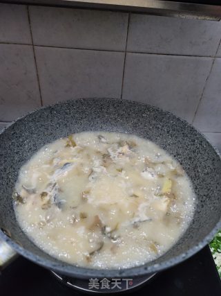 家庭版酸菜鱼步骤5