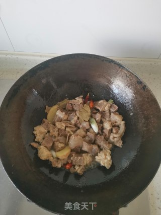 白萝卜牛肉煲步骤6
