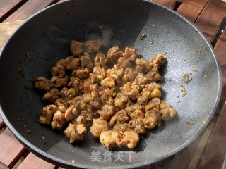 干煸孜然鸡脆骨，脆香入味下酒必备！步骤5
