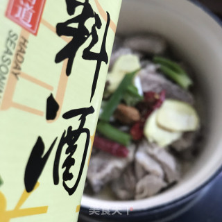 焖烧排骨步骤6