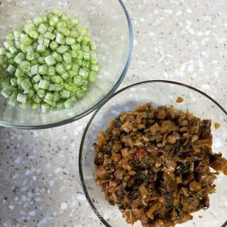外婆菜炒豆角步骤2