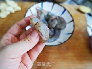 清蒸蒜蓉粉丝虾步骤2