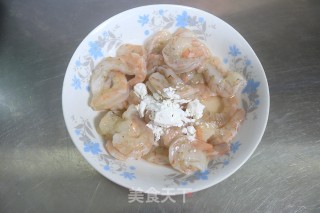 黄瓜炒虾仁&炸虾头步骤5
