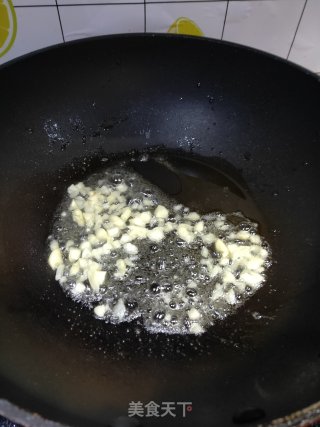 芹菜炒豆泡步骤3