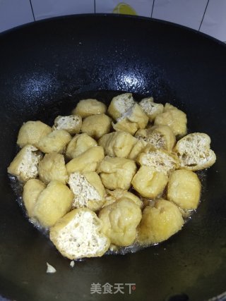 芹菜炒豆泡步骤5