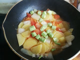 番茄烧土豆步骤7