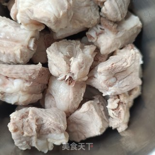 茭白冻豆腐烧排骨步骤4