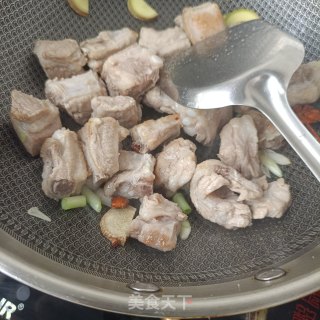 茭白冻豆腐烧排骨步骤11