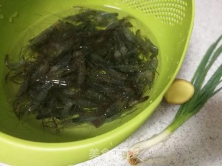 盐水河虾，鲜美不腥有技巧步骤1