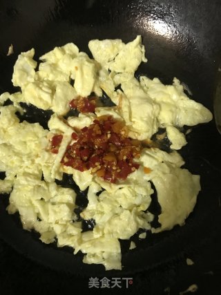 金针菇炒鸡蛋步骤5