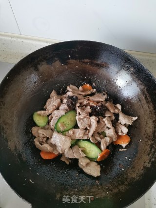 滑溜里脊步骤8
