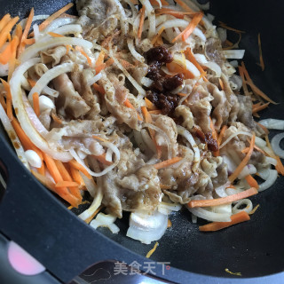 黄豆酱炒牛肉卷步骤7