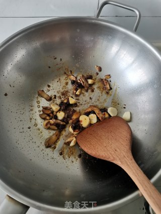 豆豉烧鲳鱼步骤4