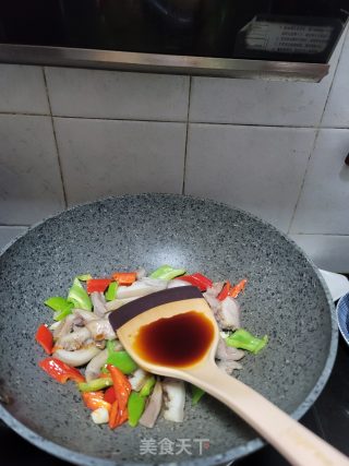 青红椒炒猪头皮步骤6