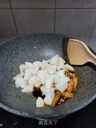五花肉烧凤尾笋块步骤5