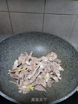 猪脷焖腐竹步骤5