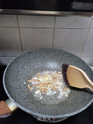 肉丝炒凤尾笋步骤4