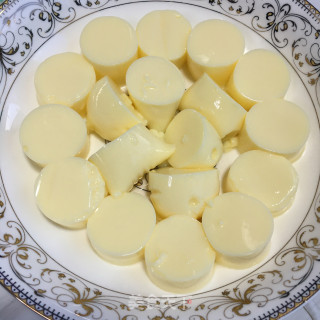虾仁蒸玉子豆腐步骤2