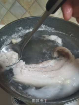 子姜炒回锅肉步骤2