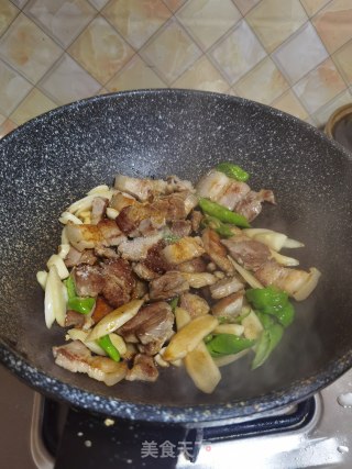 子姜炒回锅肉步骤11