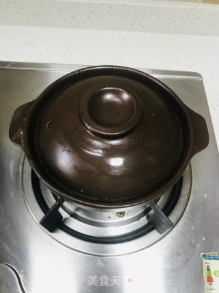 砂锅焖花螺步骤6