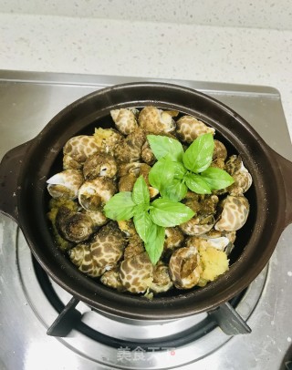 砂锅焖花螺步骤7