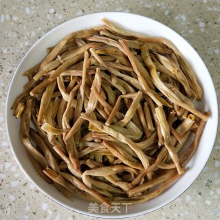 金针菜蒸肉片 步骤3