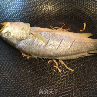 雪菜烧黄花鱼步骤3