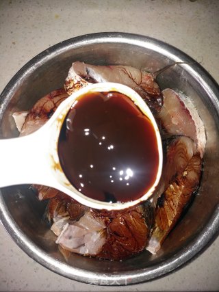 奥尔良啤酒焖鱼步骤5