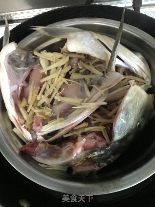 蒸鱼头步骤5
