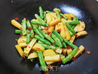 香辣土豆豆角步骤9