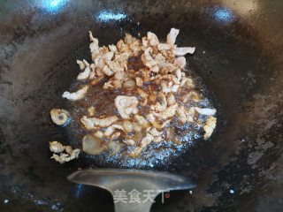 剁辣椒花菜炒肉步骤2