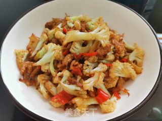 剁辣椒花菜炒肉步骤8
