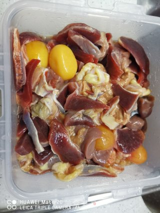 鸡杂炒粉丝步骤1