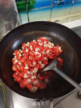 蒜香麻辣龙虾尾步骤6