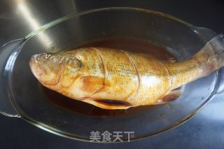 嫩烤鲈鱼步骤5