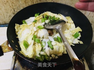 猪肉炖白菜步骤7