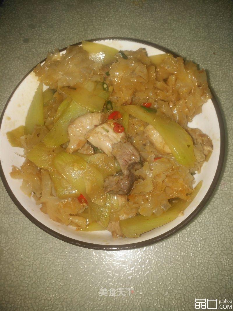 青笋银耳滑炒肉片