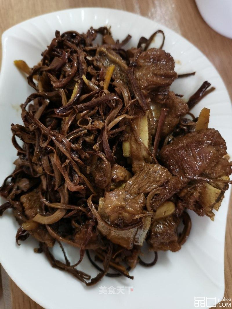 蕨菜干烧排骨