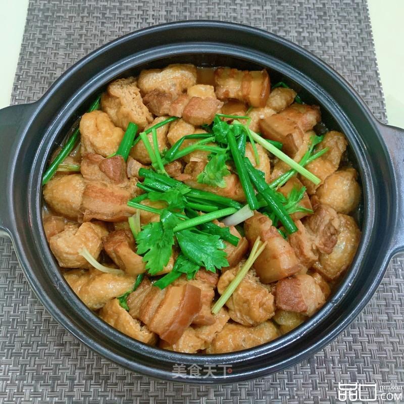 油豆腐焖五花肉