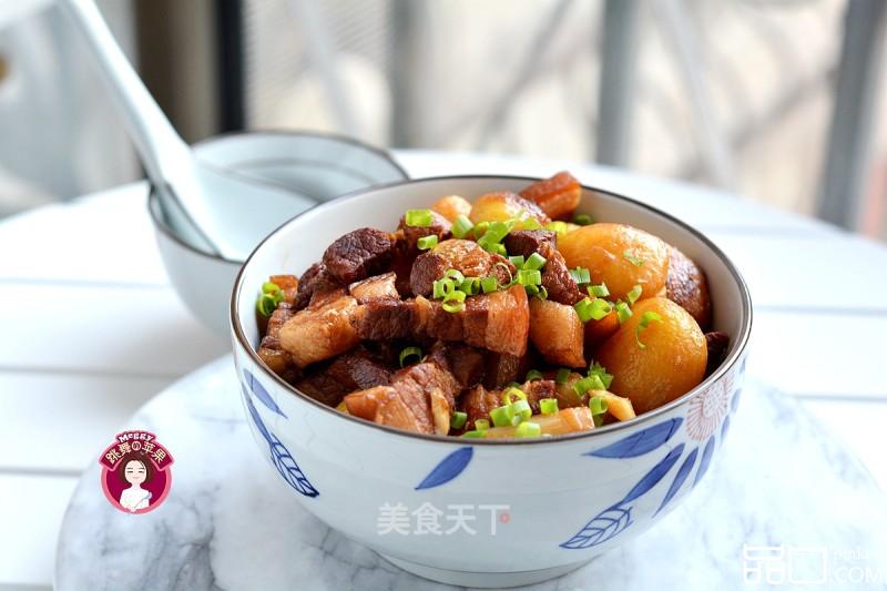 五花肉烧小土豆