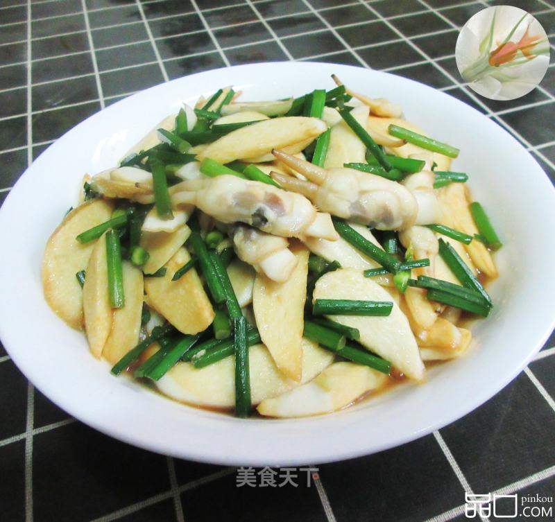 韭菜花蛏子炒茭白