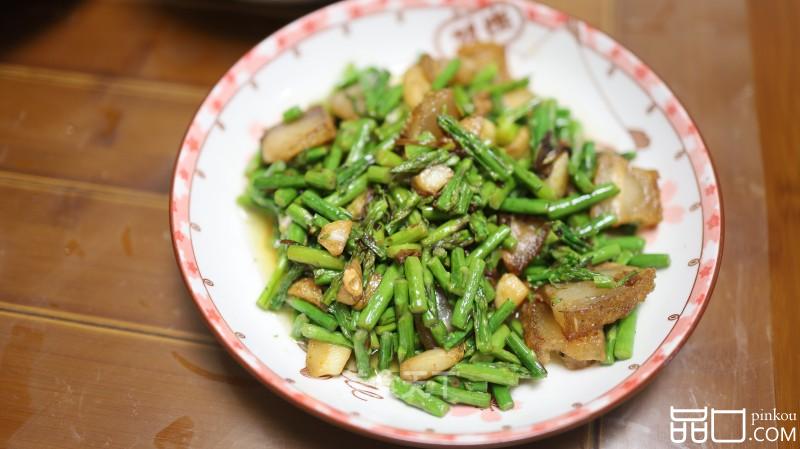五花肉炒芦笋