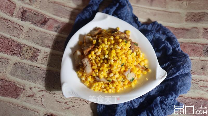 五花肉炒玉米