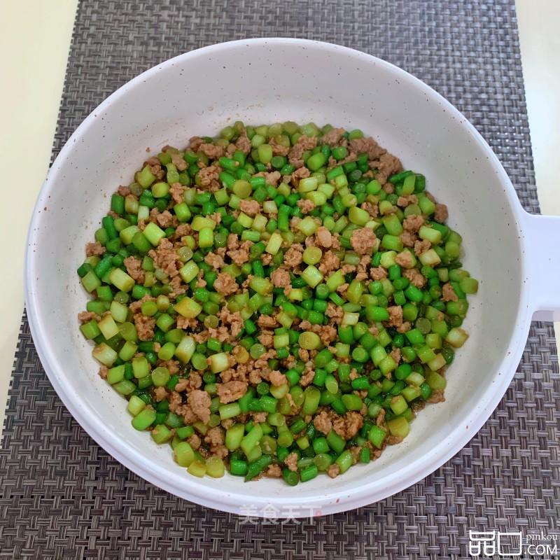 蒜苔炒肉末