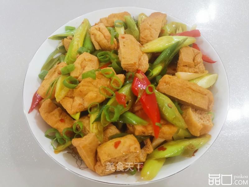 蒜苗烧豆泡