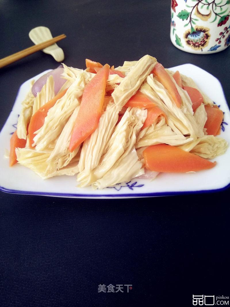 腐竹炒胡萝卜